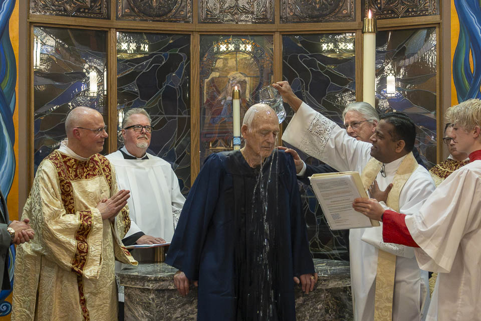 2026-StMary-EasterVigil (66 of 215).jpg